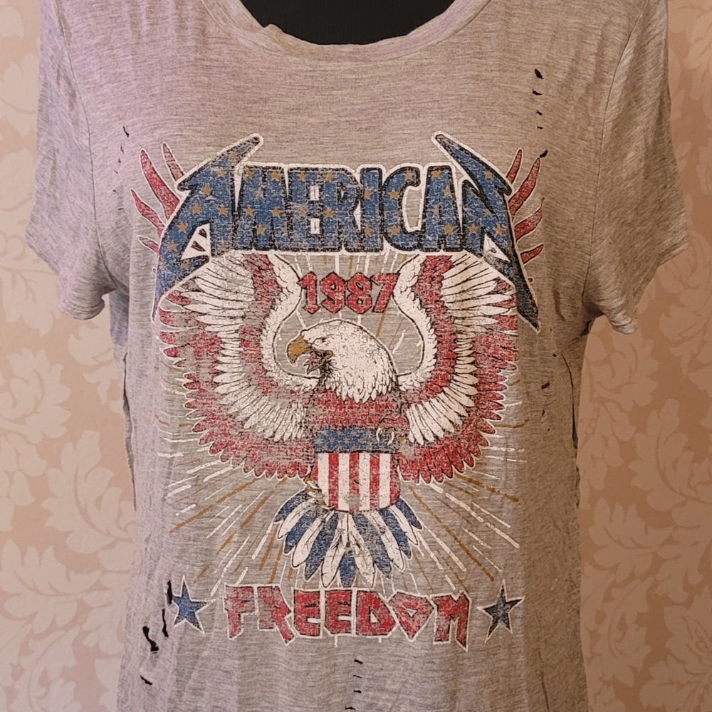 Distressed Style Wet Seal - America T-Shirt! (XL)